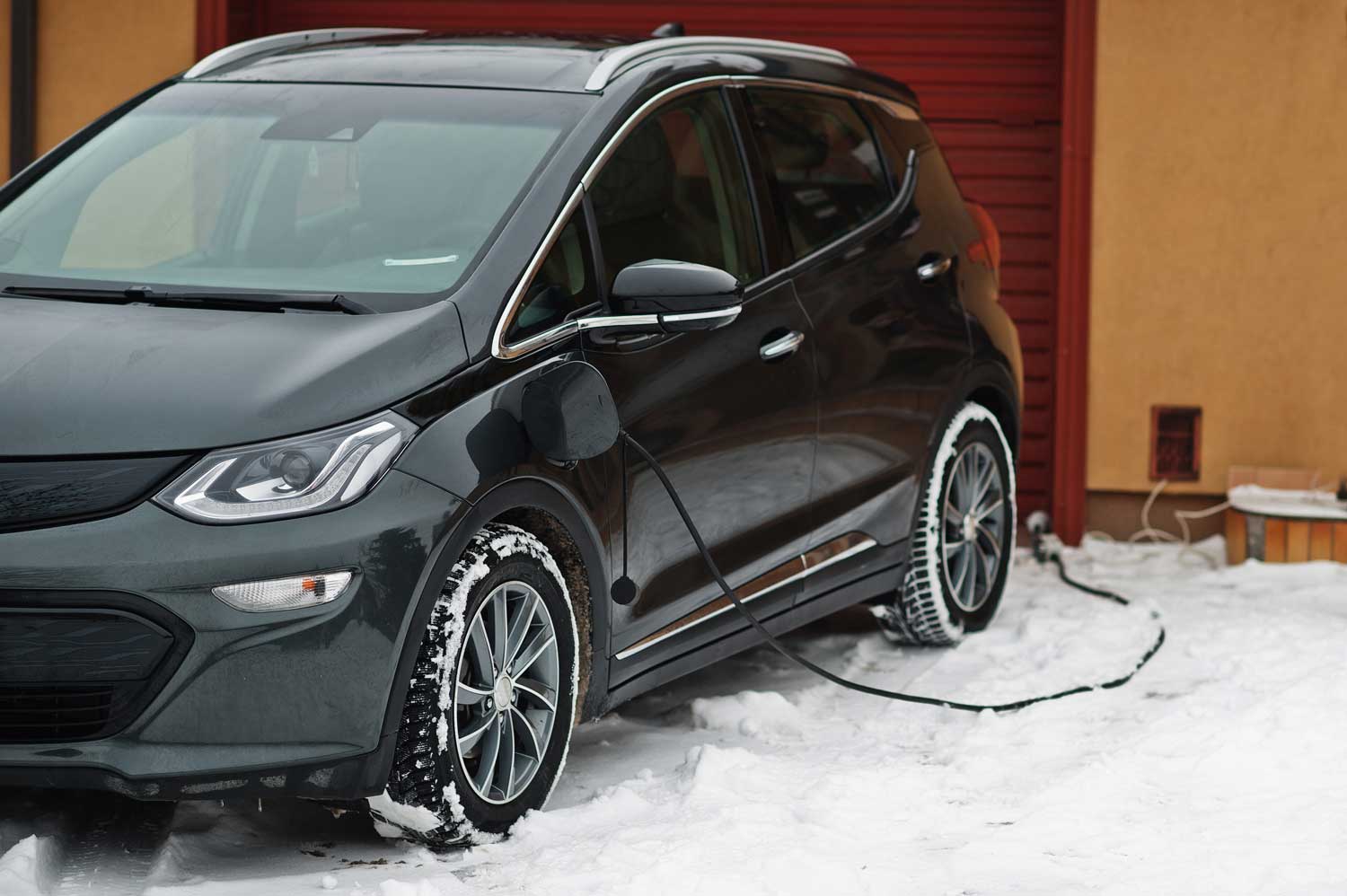 EV-Charger-Winter-Tips-Ireland-2025